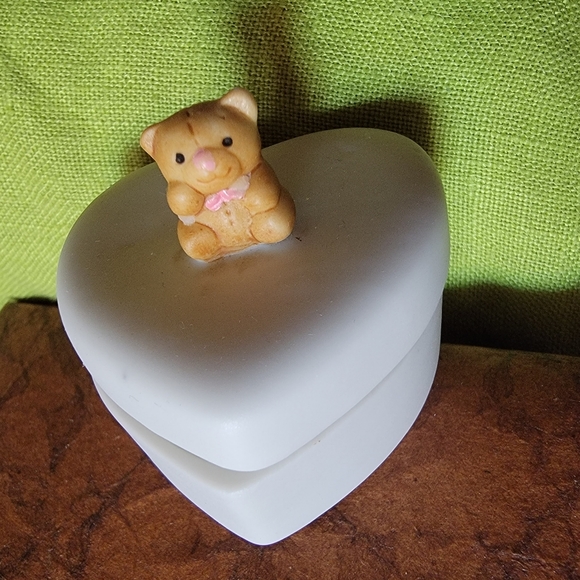 First Tooth Vintage Ceramic Trinket Box - Picture 2 of 10